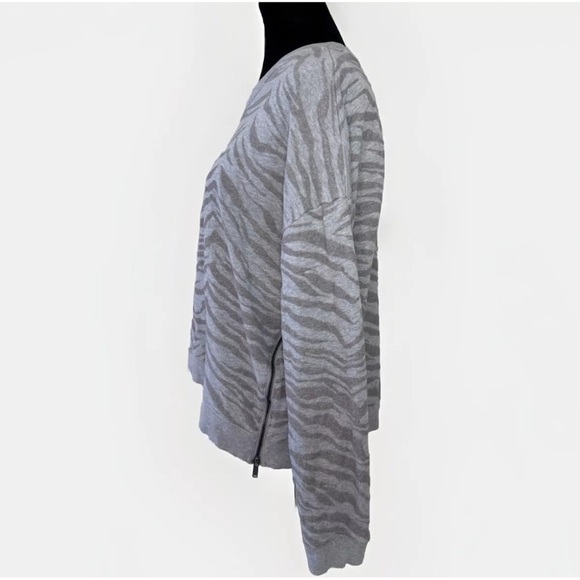 Rails Sweatshirt Top L Marlo Heather Gray Flocked Zebra Double Side Zip Boxy Fit - Picture 3 of 12